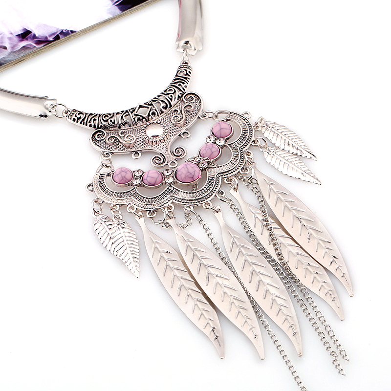 Bohemian Hollow Sweater Chain Dangling Feather Pendant Necklace - Pink