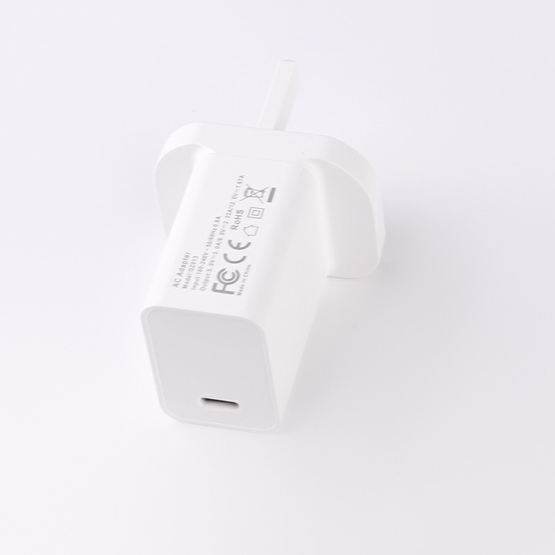 UK Standard 20W Quick Charger Head Type C Interface
